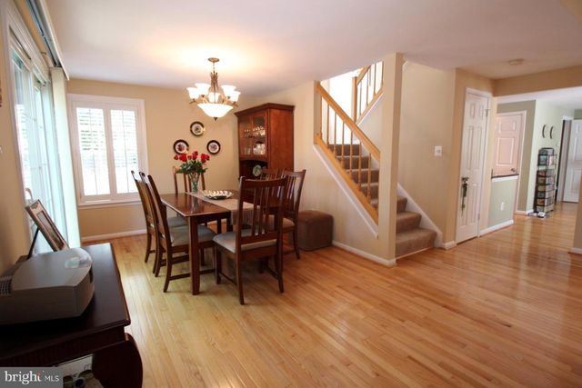 7534 CROSS GATE LN, Alexandria, VA 22315