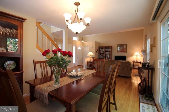 7534 CROSS GATE LN, Alexandria, VA 22315