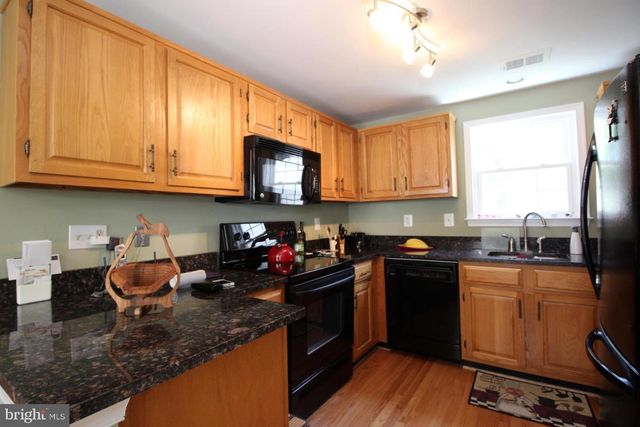 7534 CROSS GATE LN, Alexandria, VA 22315