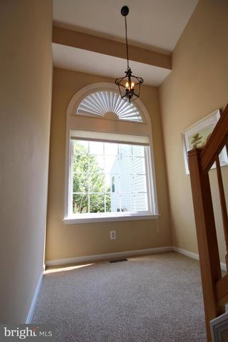 7534 CROSS GATE LN, Alexandria, VA 22315