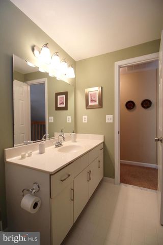 7534 CROSS GATE LN, Alexandria, VA 22315