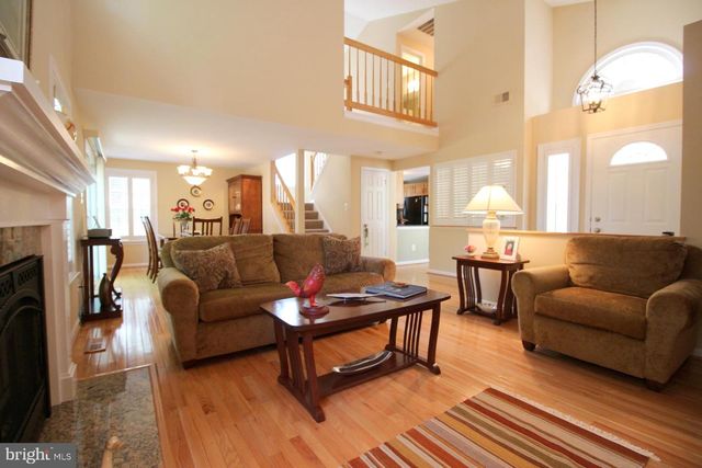 7534 CROSS GATE LN, Alexandria, VA 22315