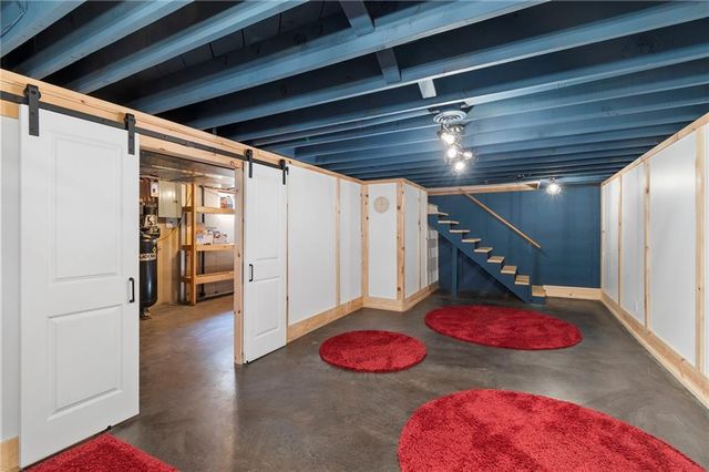 807 NE 60th Terrace, Kansas City, MO 64118