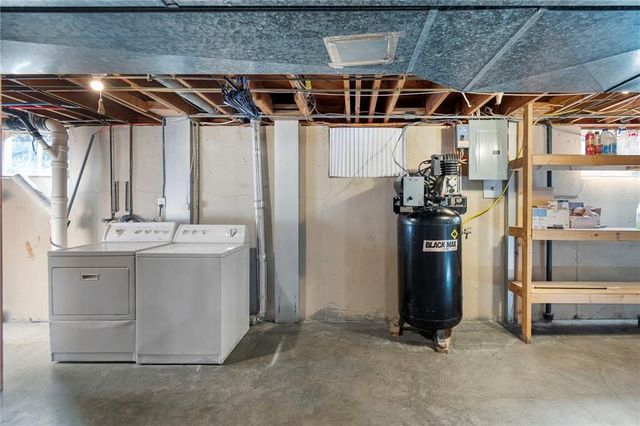 807 NE 60th Terrace, Kansas City, MO 64118