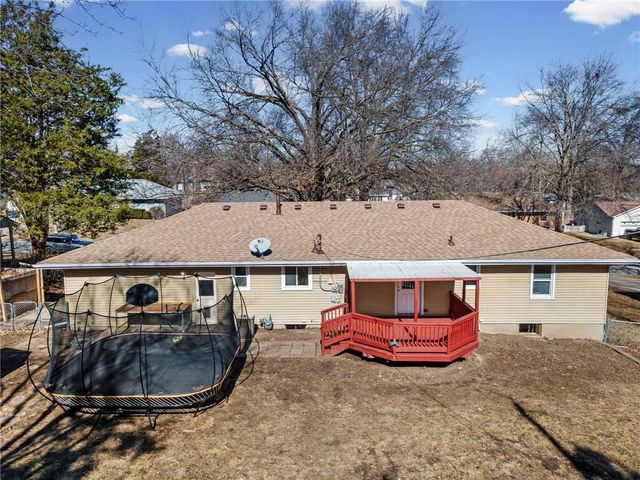 807 NE 60th Terrace, Kansas City, MO 64118