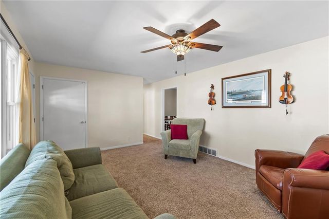 807 NE 60th Terrace, Kansas City, MO 64118