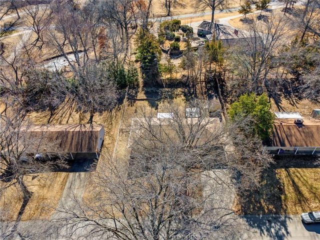 807 NE 60th Terrace, Kansas City, MO 64118