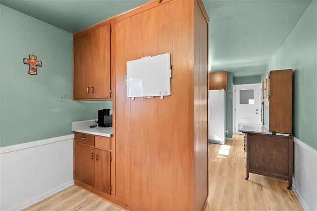 807 NE 60th Terrace, Kansas City, MO 64118