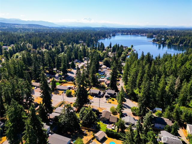 22818 SE 288th Street, Maple Valley, WA 98038