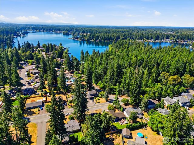 22818 SE 288th Street, Maple Valley, WA 98038