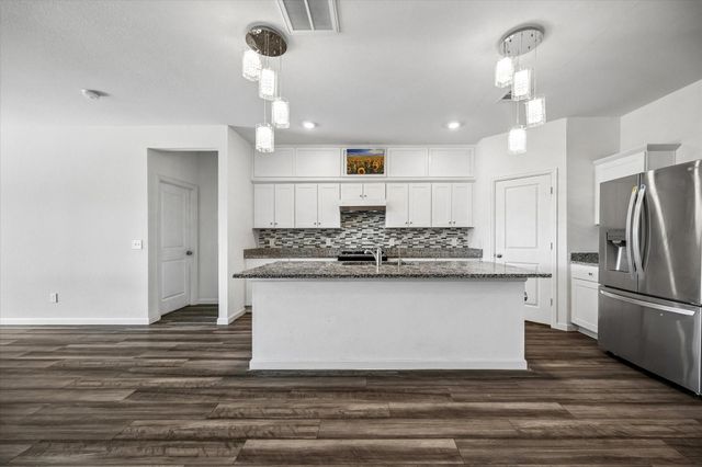 1073 Lacebark Pine Lane, Brookshire, TX 77423