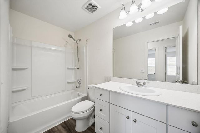 1073 Lacebark Pine Lane, Brookshire, TX 77423