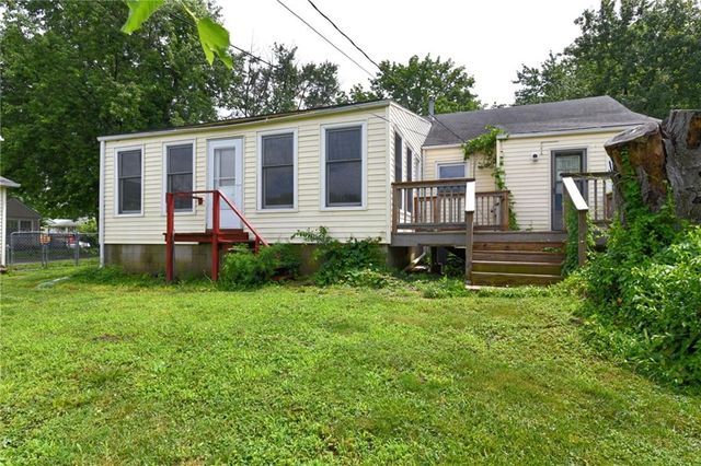 9604 E 32nd Street, Independence, MO 64052