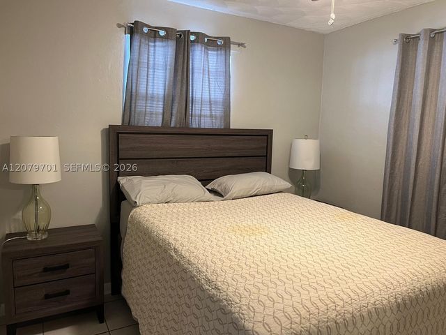 337 Phippen Waiters Rd, Dania Beach, FL 33004