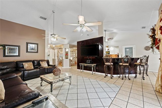 918 SAN PAULO WAY, Kissimmee, FL 34758