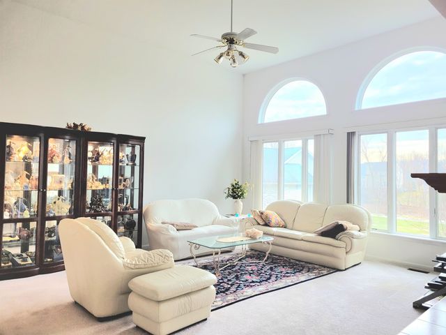 6131 Pine Creek Court, Grand Blanc, MI 48439