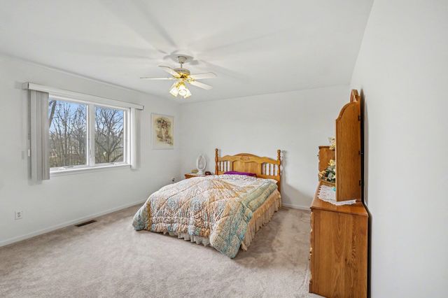 6131 Pine Creek Court, Grand Blanc, MI 48439