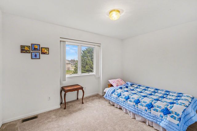 6131 Pine Creek Court, Grand Blanc, MI 48439