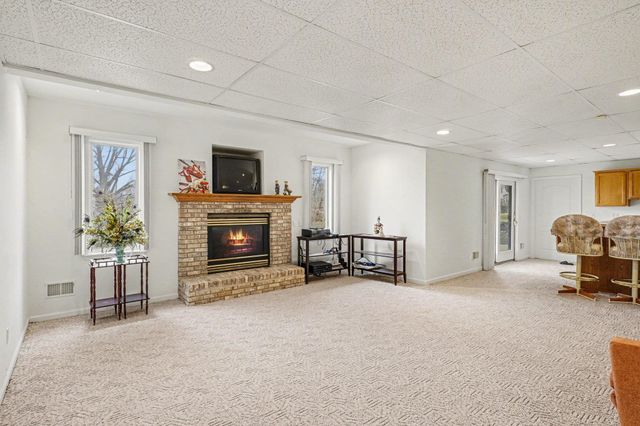 6131 Pine Creek Court, Grand Blanc, MI 48439