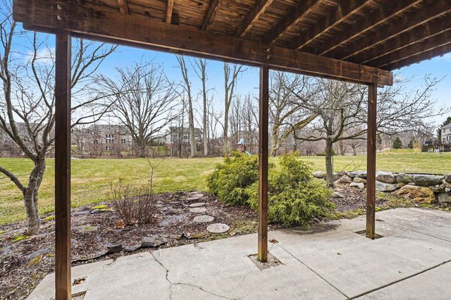 6131 Pine Creek Court, Grand Blanc, MI 48439