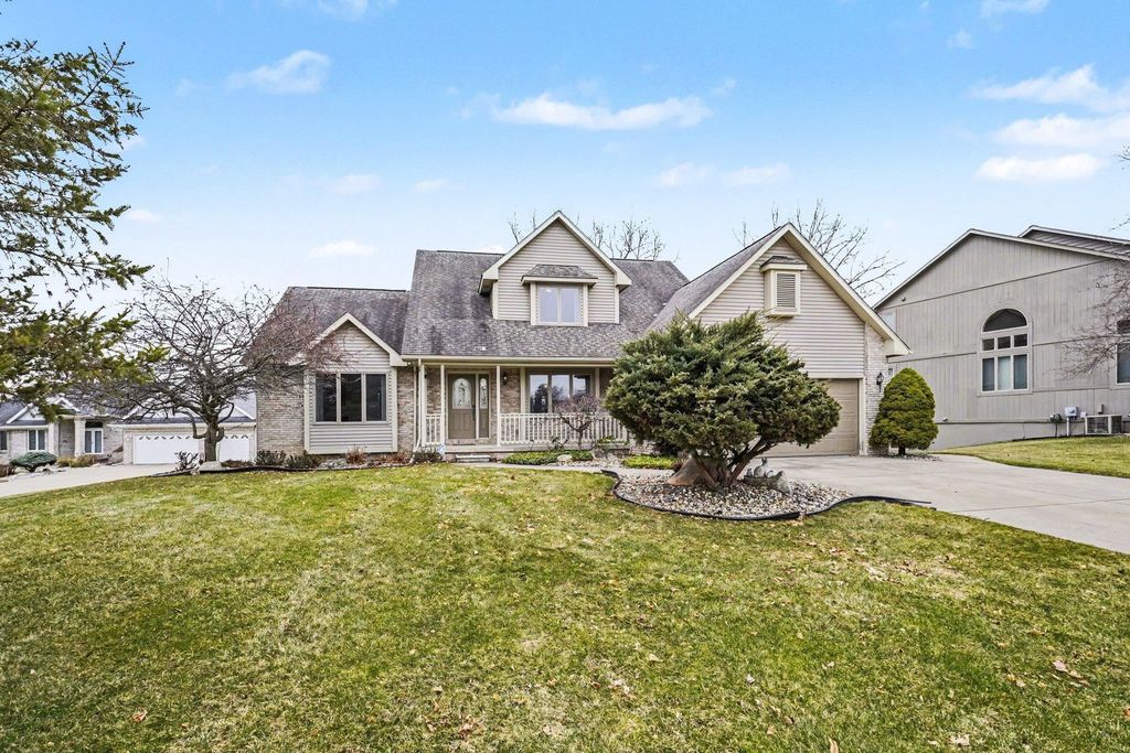 6131 Pine Creek Court, Grand Blanc, MI 48439