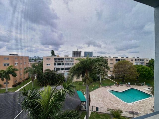 232 NE 12th Avenue 501, Hallandale Beach, FL 33009