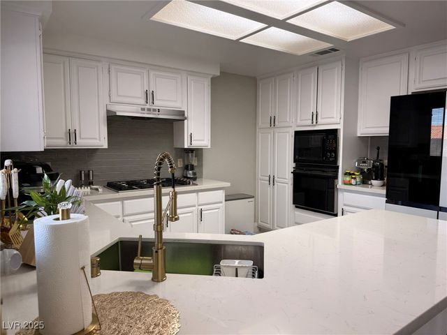 1252 Little Sidnee Drive, Las Vegas, NV 89123