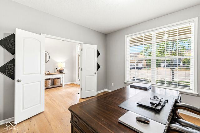 525 Amersham Court, Avon, IN 46123