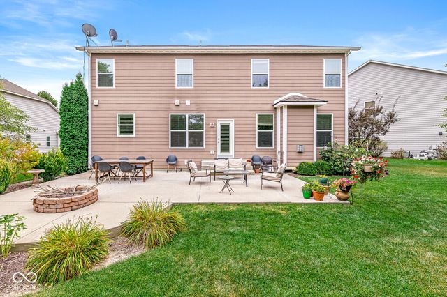 525 Amersham Court, Avon, IN 46123