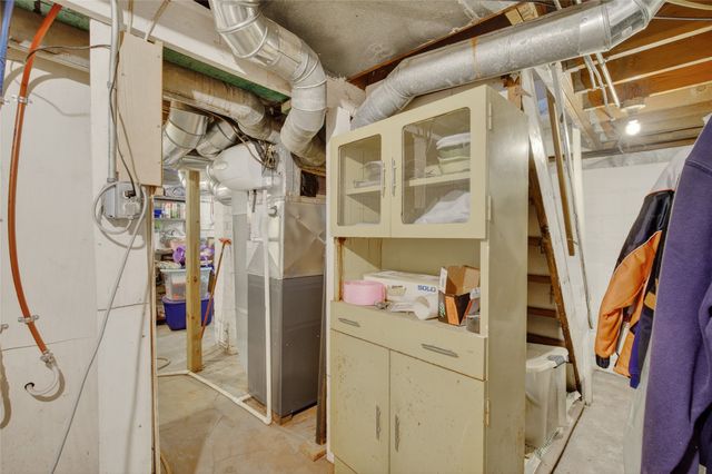 809 E 26th Street, Des Moines, IA 50317