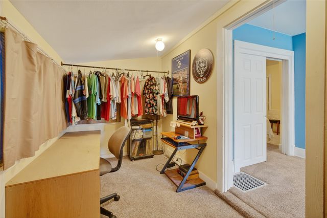 809 E 26th Street, Des Moines, IA 50317