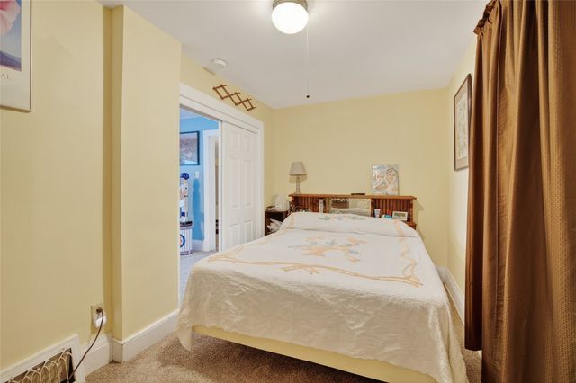 809 E 26th Street, Des Moines, IA 50317