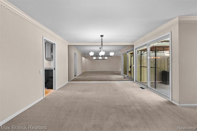 1131 Hillpointe Circle, Bloomfield Hills, MI 48304