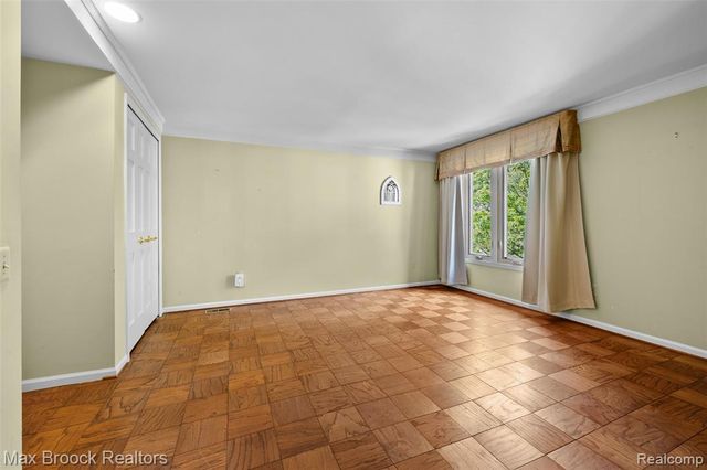 1131 Hillpointe Circle, Bloomfield Hills, MI 48304