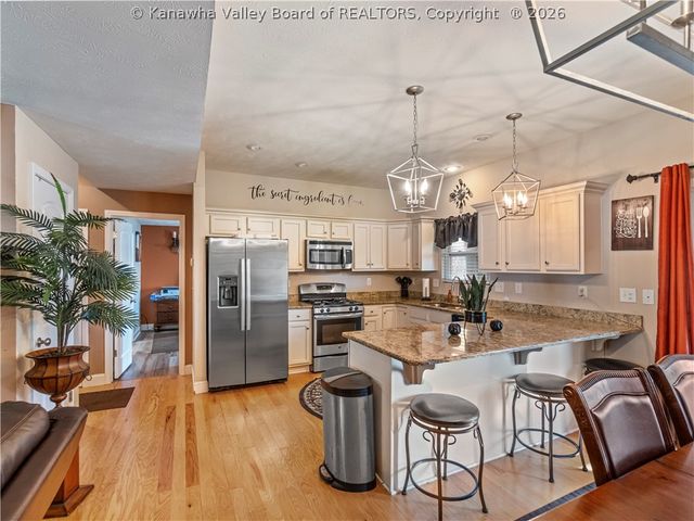 101 Anchors Cove, Charleston, WV 25302