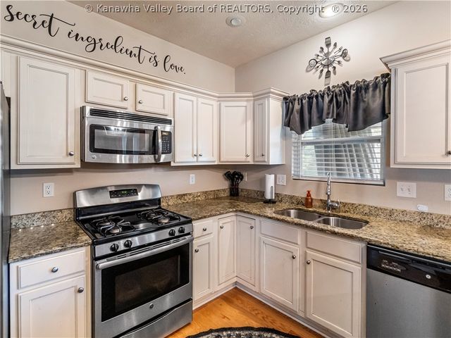 101 Anchors Cove, Charleston, WV 25302