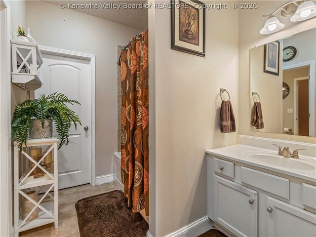 101 Anchors Cove, Charleston, WV 25302