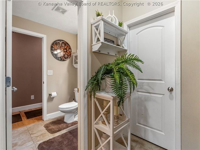 101 Anchors Cove, Charleston, WV 25302
