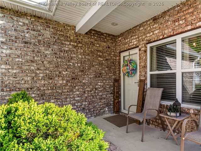 101 Anchors Cove, Charleston, WV 25302