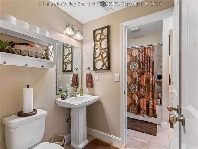 101 Anchors Cove, Charleston, WV 25302