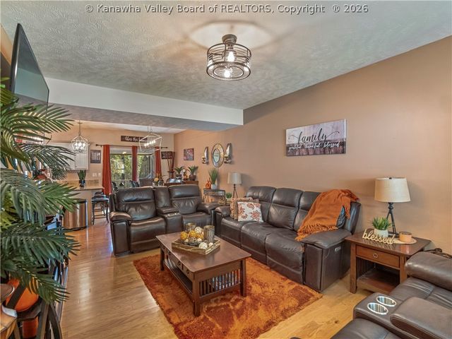 101 Anchors Cove, Charleston, WV 25302