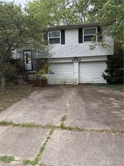 4830 Leafburrow Drive, Dayton, OH 45424