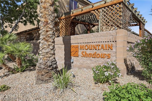 41 Peak Villa Avenue, North Las Vegas, NV 89031