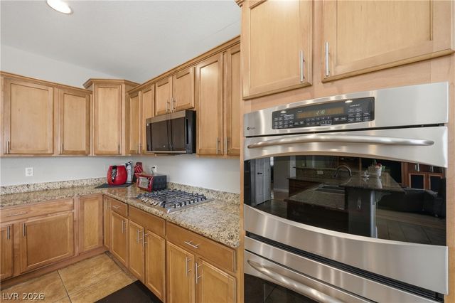 41 Peak Villa Avenue, North Las Vegas, NV 89031