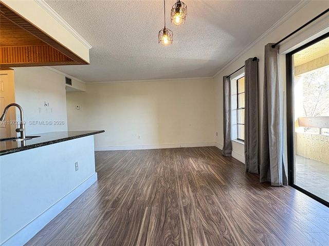 9285 SW 125th Ave 308, Miami, FL 33186