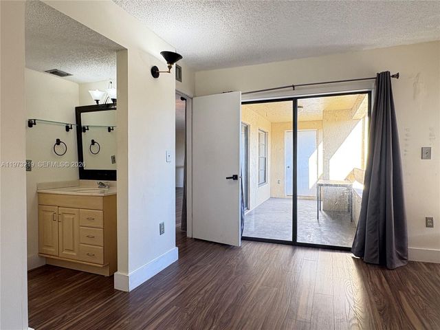 9285 SW 125th Ave 308, Miami, FL 33186