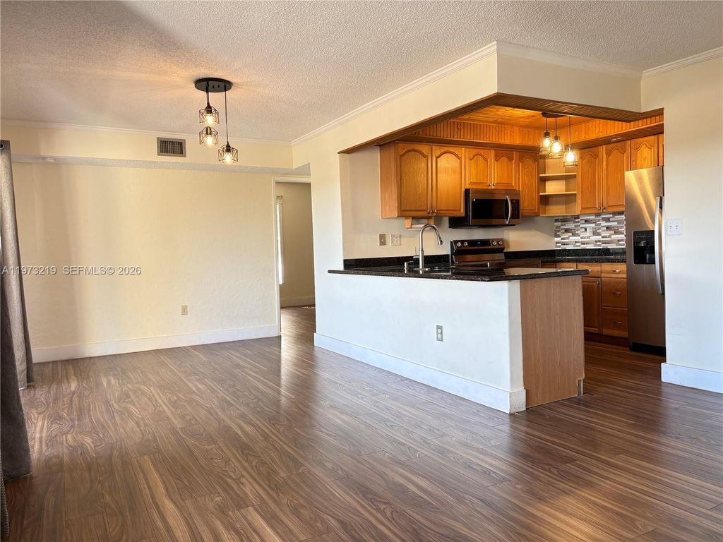 9285 SW 125th Ave 308, Miami, FL 33186