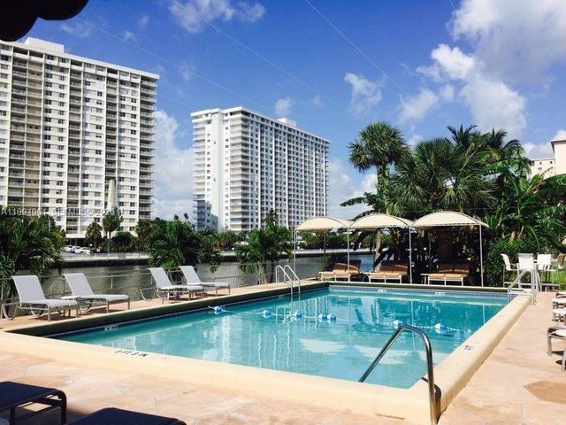 220 Kings Point Dr 509, Sunny Isles Beach, FL 33160