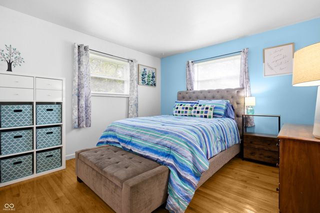 13705 E 200 S, Columbus, IN 47203