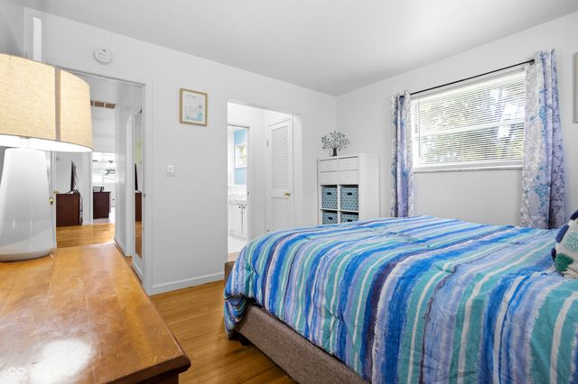 13705 E 200 S, Columbus, IN 47203